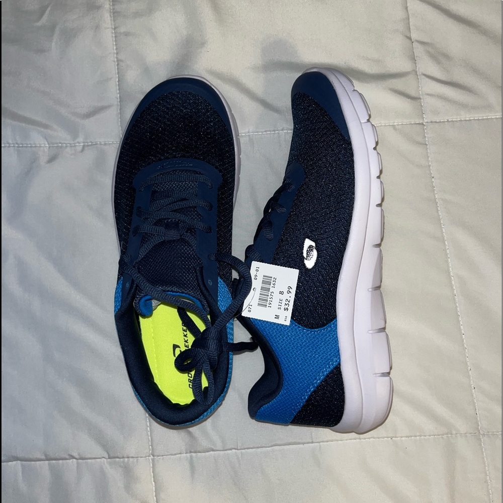 Men’s Cross Trekkers Blue Sneakers